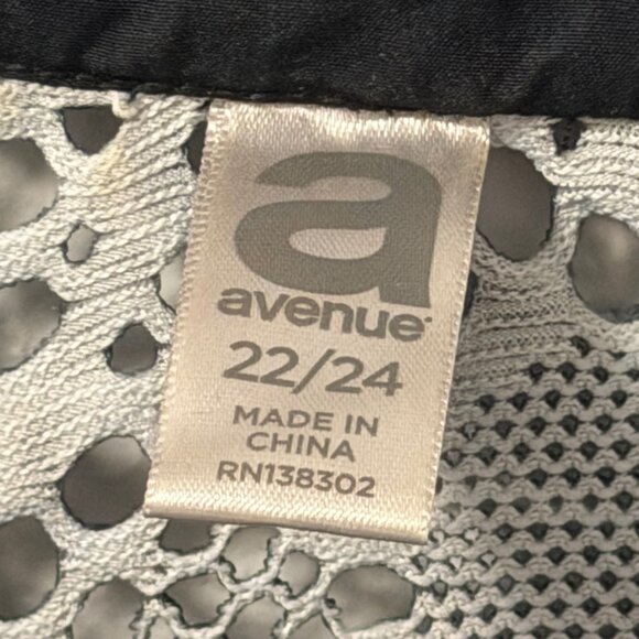 Avenue Black & White Leopard Print Zip-Up Bomber Jacket Size 22/24 Sheer Jacket - Picture 2 of 12